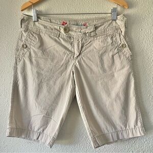 RARE Y2K Vintage American Eagle Bermuda Shorts Womens 8 Khaki Slit Cotton Casual